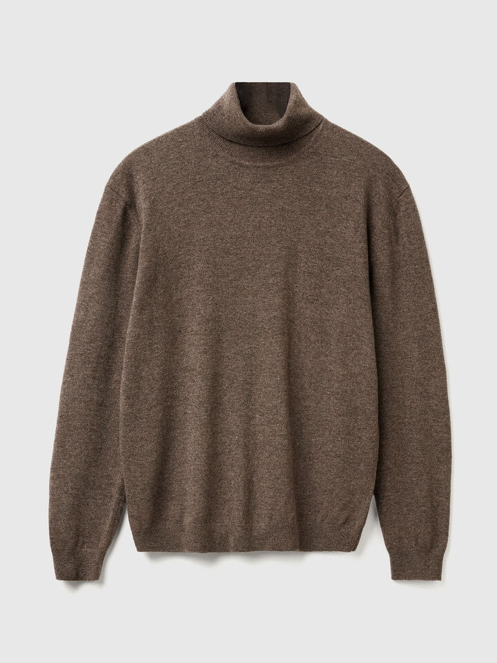 TURTLE NECK SWEATER Hombre image number 4